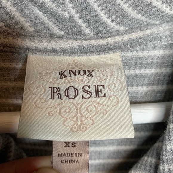 Comfy Slouchy Gray White Striped Waffle Knit Lagenlook Style Long Sleeve Tunic - Picture 7 of 9